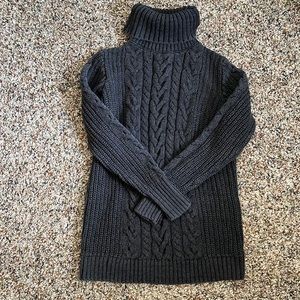 Cotton Cable Knit Turtleneck Sweater